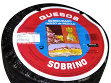 Cargar imagen en el visor de la galería, Queso semicurado mezcla (14,90€/kg)
